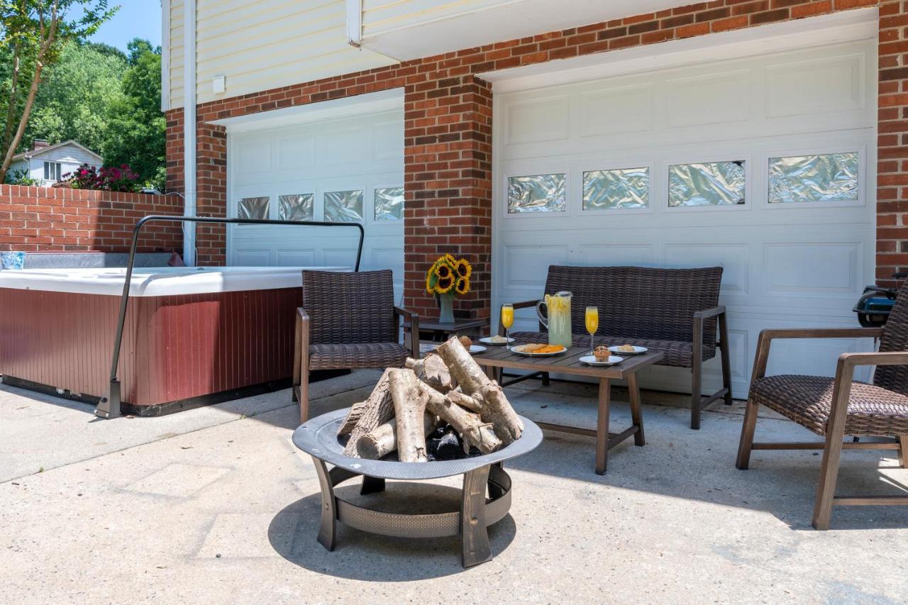 Hot Tub Wifi Gym Firepit Kitchen Kernersville Zewnętrze zdjęcie